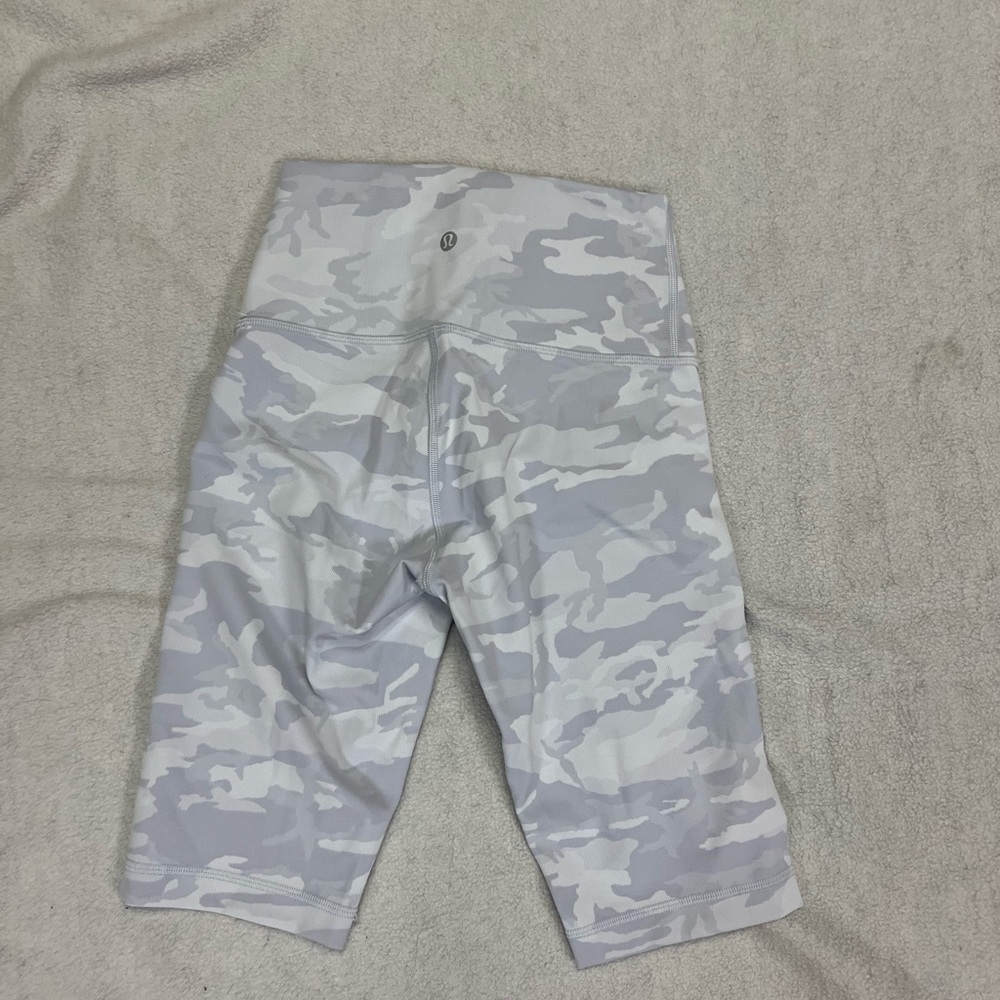 Lululemon biker shorts (size 4)
